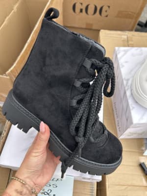 SS 2- Seastar  czarny zamszowy wiązany kozaczek NS539P BLACK
