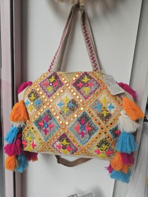Produit - Sac panier pompom indou