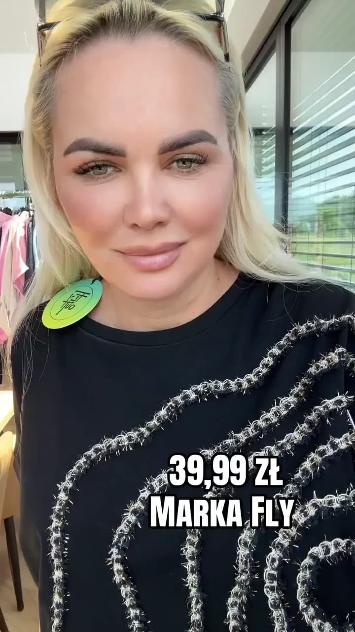 T-shirt włochaty